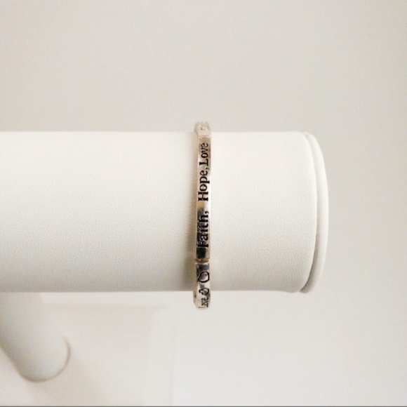 Faith Hope Love with hearts 💕 Bracelet/Bangle - Picture 1 of 1